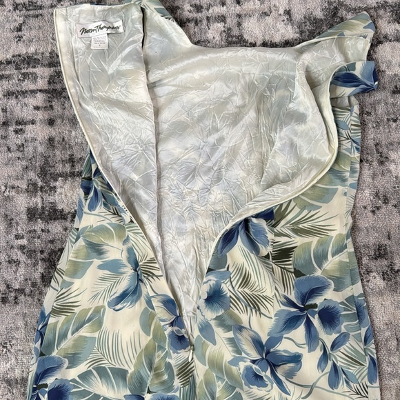 Norm Thompson Sleeveless hawaain print Dress - Picture 7 of 7